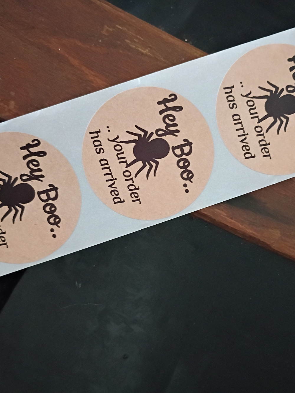 Hey Boo Round Kraft Stickers – Brown Halloween Order Labels